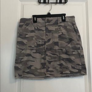 Camo skirt